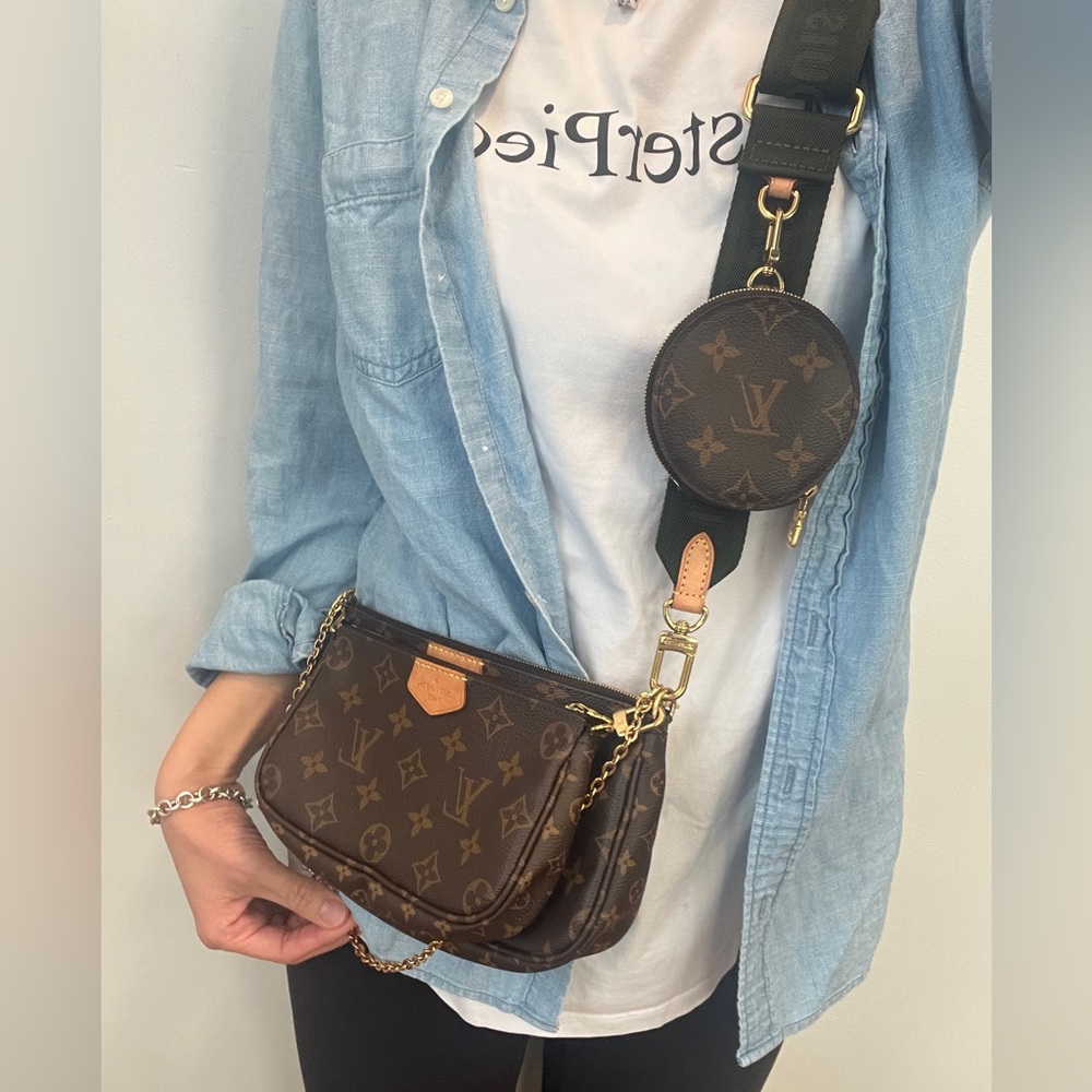 Louis Vuitton multi pochette accessories